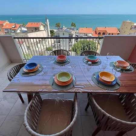 Apartament Roby Seahouse *