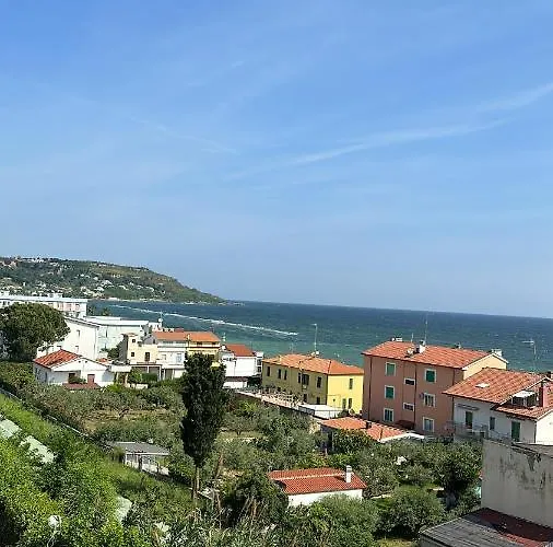 Roby Seahouse Apartament *