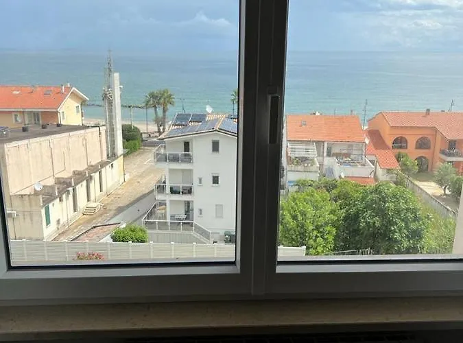 Roby Seahouse Apartament *